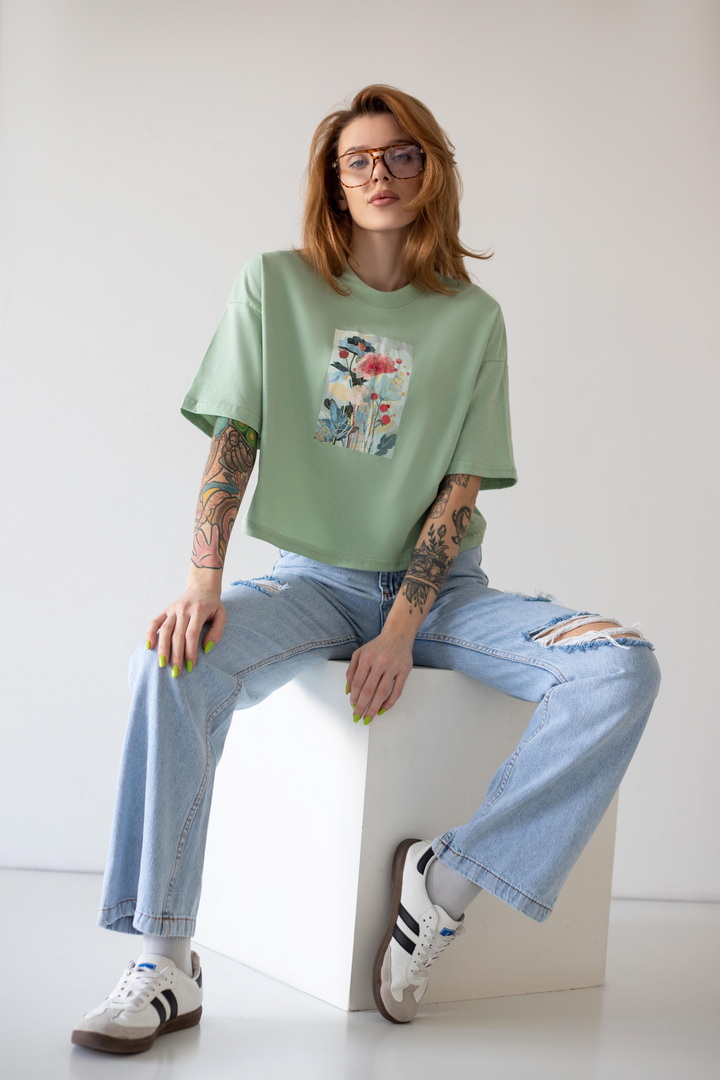 Футболка жіноча